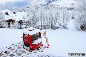 Original 2999 px/ 2000 px