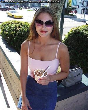 Original 546 px/ 683 px