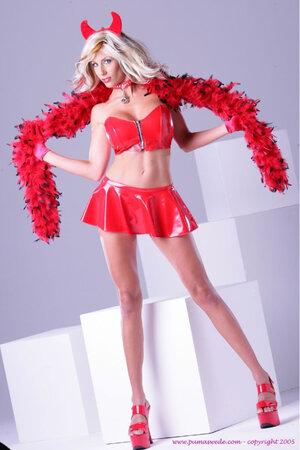 Original 683 px/ 1024 px