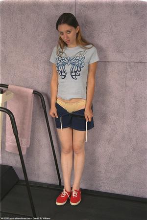 Original 682 px/ 1024 px