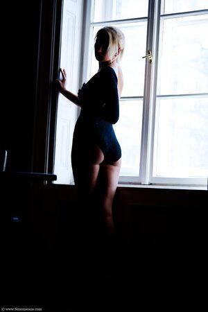 Original 1366 px/ 2048 px