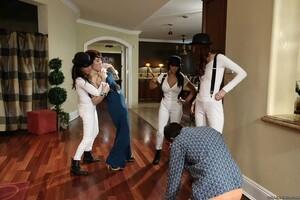 Original 1600 px/ 1065 px