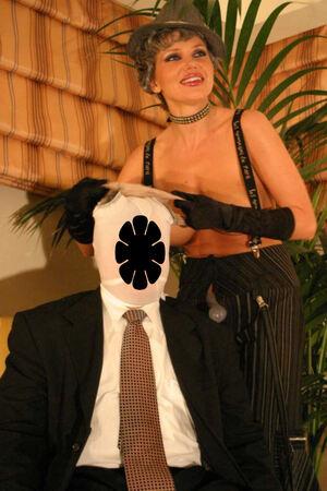 Original 666 px/ 1000 px