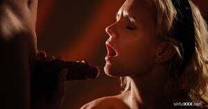 Original 5000 px/ 2637 px