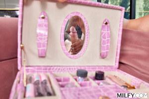 Original 2999 px/ 2000 px