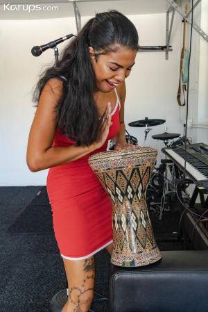 Original 1334 px/ 2000 px