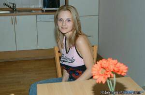 Original 1280 px/ 844 px