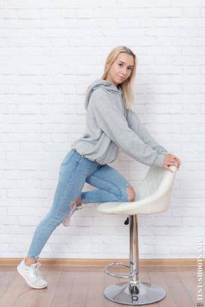 Original 854 px/ 1280 px