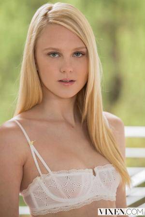 Original 2000 px/ 2994 px