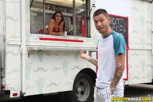 Original 1903 px/ 1269 px