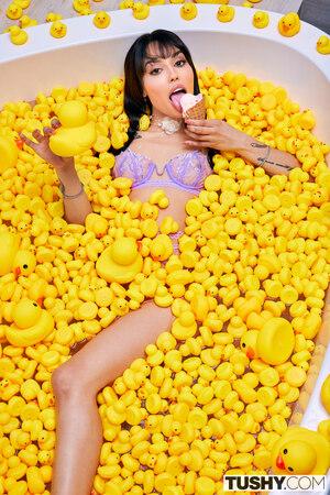 Original 2000 px/ 2999 px