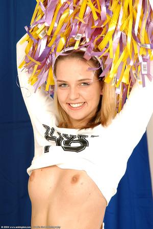 Original 682 px/ 1024 px