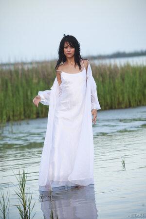 Original 1365 px/ 2048 px