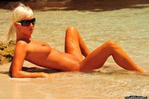 Original 3000 px/ 1997 px