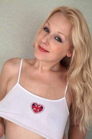 Original 1066 px/ 1600 px