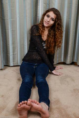 Original 682 px/ 1024 px