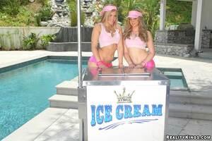 Original 900 px/ 600 px