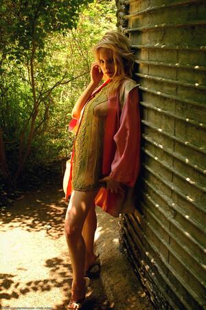 Original 1021 px/ 1536 px