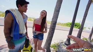 Original 1278 px/ 719 px