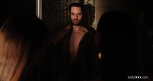 Original 5000 px/ 2637 px