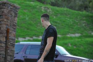 Original 900 px/ 599 px