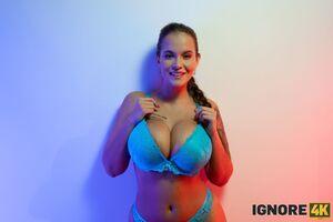 Original 2045 px/ 1364 px