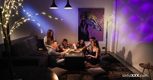 Original 4096 px/ 2160 px