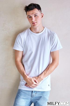 Original 2000 px/ 3000 px