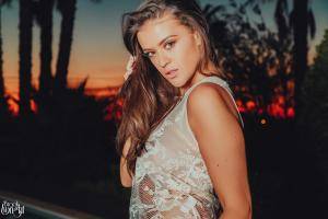 Original 4500 px/ 3000 px