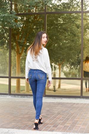 Original 1064 px/ 1600 px