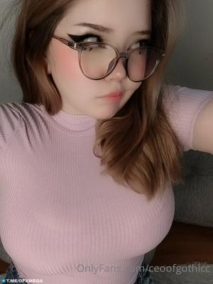 Original 768 px/ 1025 px