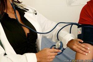 Original 900 px/ 599 px