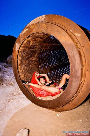 Original 1067 px/ 1600 px