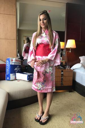 Original 2000 px/ 3000 px