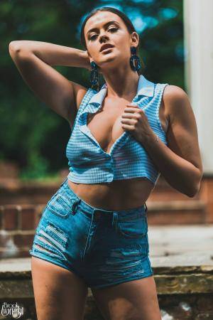 Original 3000 px/ 4500 px