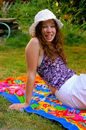 Original 680 px/ 1024 px