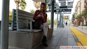 Original 2500 px/ 1406 px