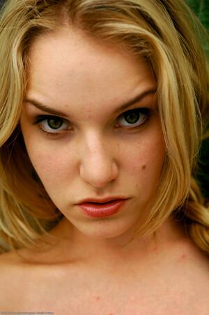 Original 1021 px/ 1536 px