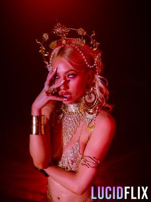 Original 2252 px/ 3000 px