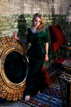 Original 1021 px/ 1536 px