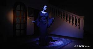 Original 4096 px/ 2160 px