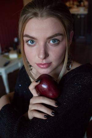 Original 533 px/ 800 px