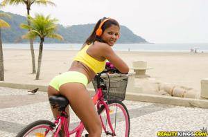 Original 3840 px/ 2542 px