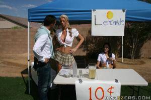 Original 900 px/ 600 px