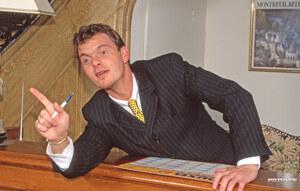 Original 4042 px/ 2570 px