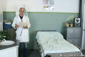 Original 900 px/ 600 px