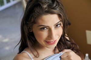 Original 1600 px/ 1064 px