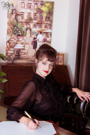 #VintageFlash Kate Anne - Time to...get hands on!