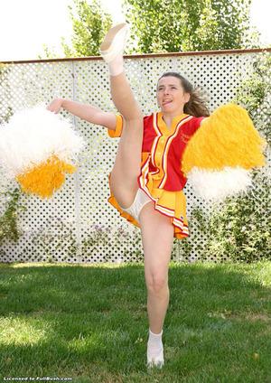 Original 725 px/ 1024 px