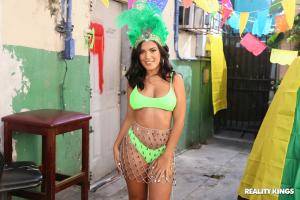 Original 3000 px/ 2000 px